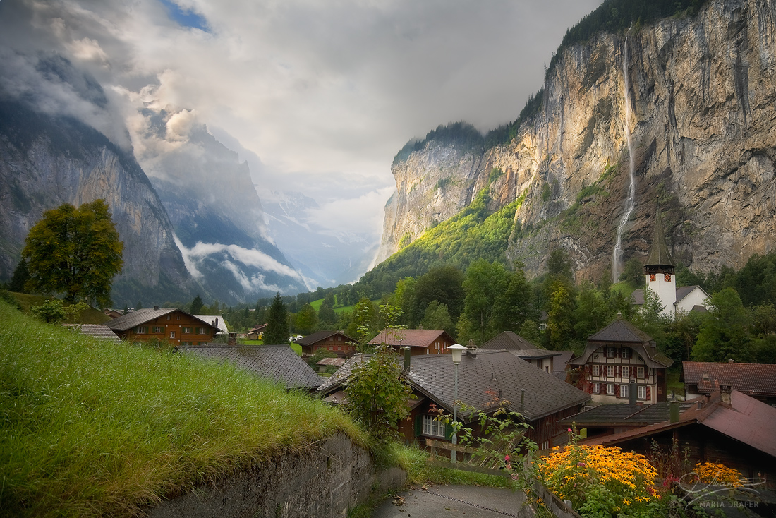 Lauterbrunnen | Lauterbrunnen is one of the most iddylic villages in Switzerland.  It's located in a valley surrounded by some of the most spectacular cliffs.
<br>Mountain (car free) villages are on both cliffs, reachable by car cable or hiking.   Lauterbrunnen makes the base for many day trips to the surrounding area.
<br>
Trümmelbach Falls are in this valley as well, not far from here. 